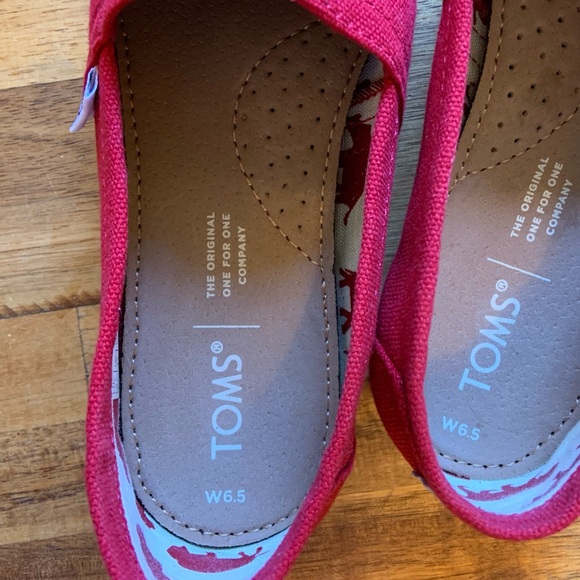 Red Toms size 6.5 excellent condition - Picture 2 of 5